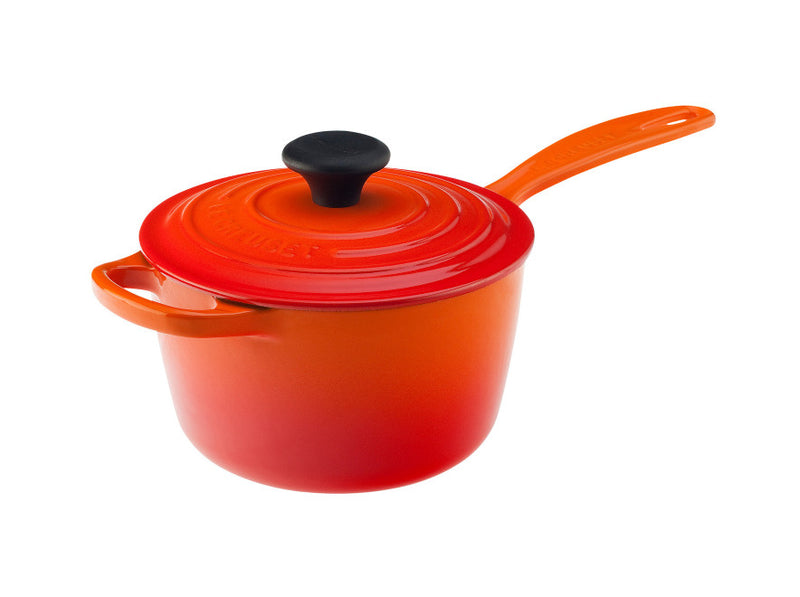 Load image into Gallery viewer, Le Creuset Signature Saucepan 1 3/4 qt.
