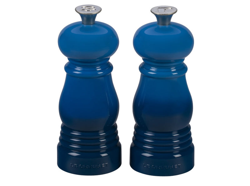 Load image into Gallery viewer, Le Creuset Salt and Pepper Mill 2-Piece Set
