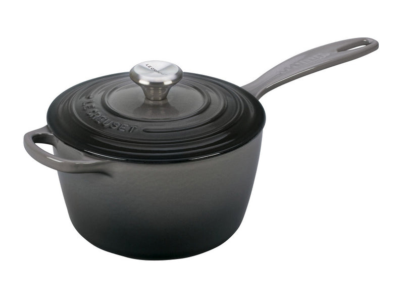 Load image into Gallery viewer, Le Creuset Signature Saucepan 2 1/4 qt.
